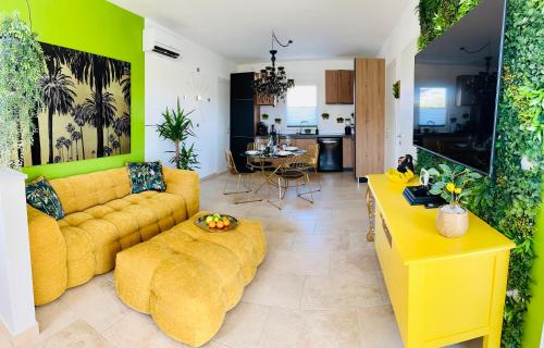Létesítmények, New exclusive apartment Green Horizon with garden, hot tub and private pool near the sea in Spadici