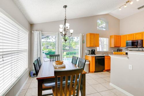 Haines City Home with Lanai 15 Mi to Legoland! in Haines City, USA