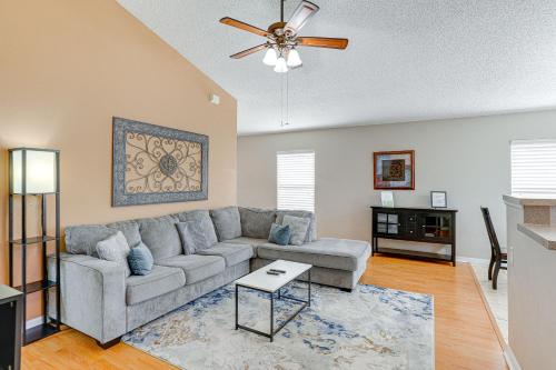 Haines City Home with Lanai 15 Mi to Legoland! in Haines City, USA