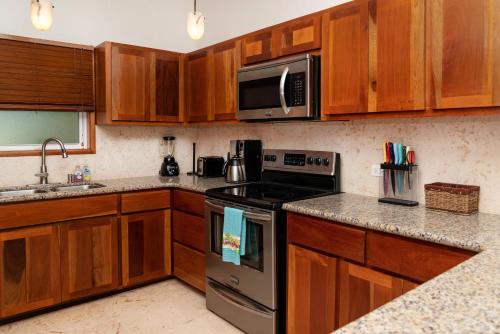 Residences at Barrier Reef 7B Oceanview 2 BR by Stay Floreo, San Pedro (foto 7)