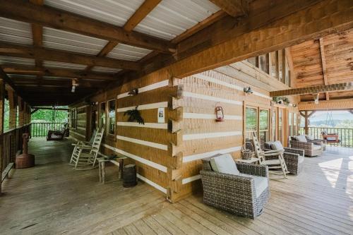 設施, Big Kahuna Lodge cabin in 鴿子谷市郊