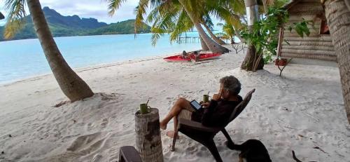 Poemanahere island camping a Maupiti near Maupiti Airport
