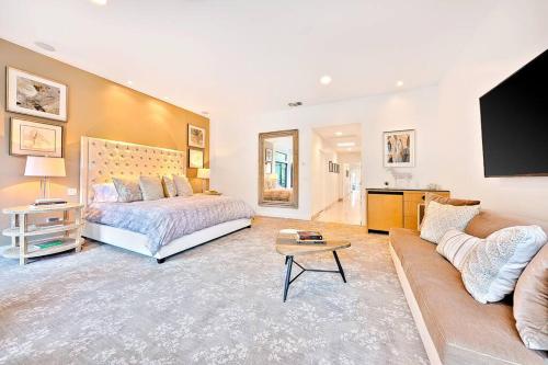 Casa Royal Beverly Hills in Los Angeles, USA