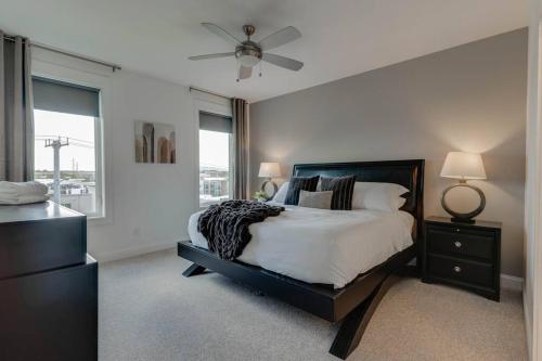 Sleek Townhome near Broadway! in Nashville, USA