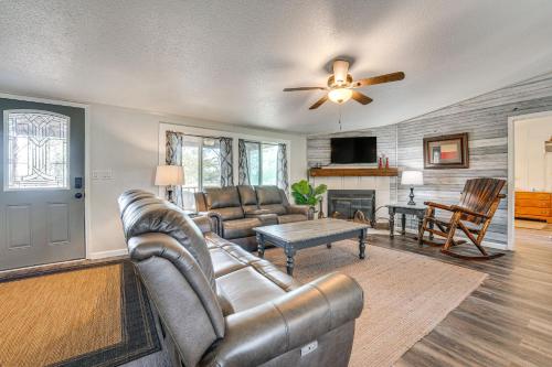 Remote Harwood Retreat with Yard and BBQ Pit! in Harwood, USA