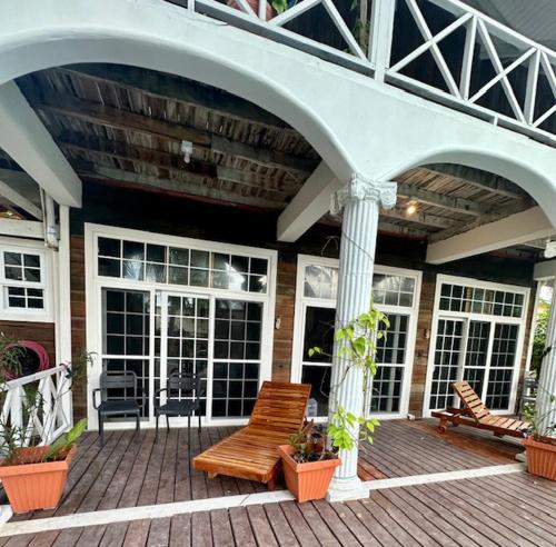 Caye Caulker Boutique Guesthouse- Suite 2