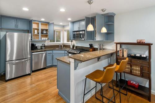 Perch - Aurora Abode, Seattle (photo 8)