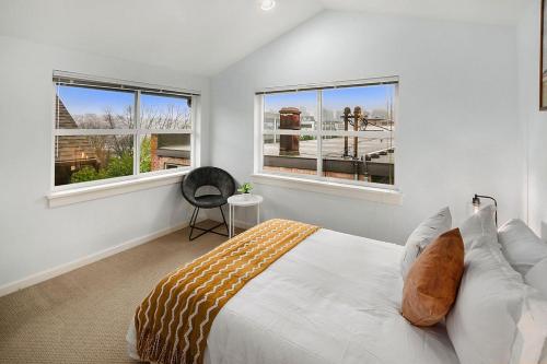 Perch - Aurora Abode, Seattle (photo 3)