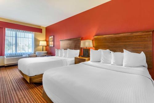 Queen Room with Two Queen Beds - Disability Access