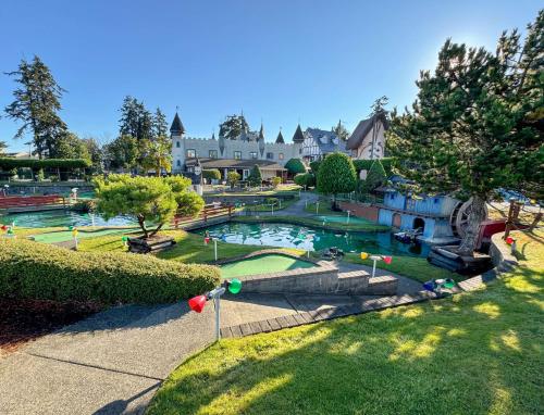 ที่เที่ยวใกล้ที่พัก, Coast Parksville Hotel in ปาร์คสวิล (BC)