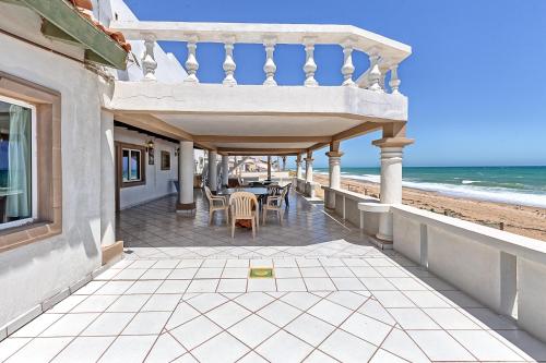 المنظر الخارجي, Beachcomber in Las Conchas