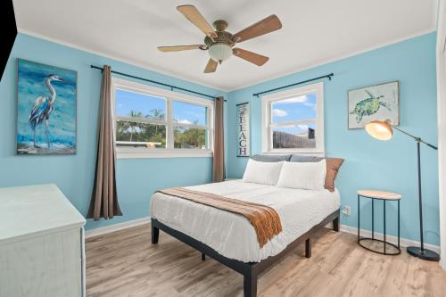 North Palm Beach Surf Shack - Parkyourboat! in North Palm Beach, USA
