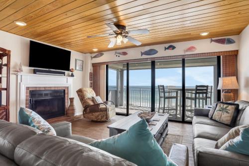 Shore House – Indian Shores, FL