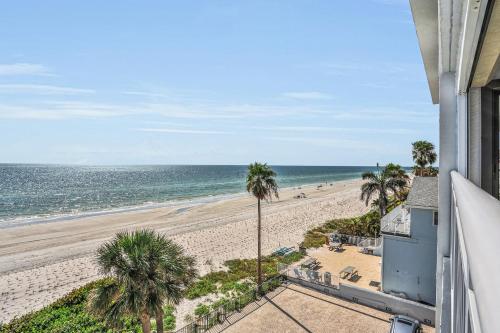 Shore House – Indian Shores, FL