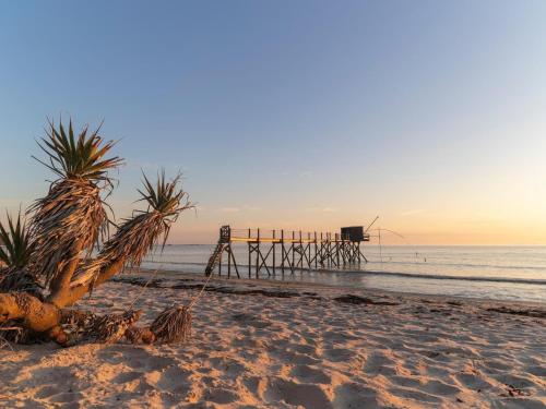 Maison calme, entouree de marais, proche plage et commerces, avec jardin et equipements complets - F in Les Moutiers-en-Retz