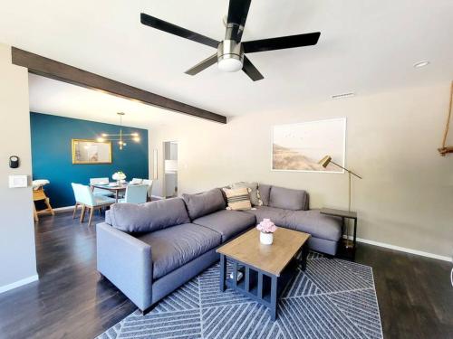 Spacious & Immaculate Haven near Downtown SD in San Diego, USA