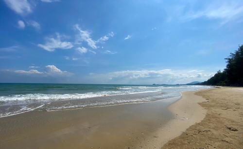 หาดทรายขาวรีสอร์ท หาดทรายขาวรีสอร์ท