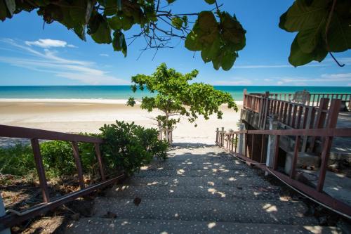 หาดทรายขาวรีสอร์ท หาดทรายขาวรีสอร์ท