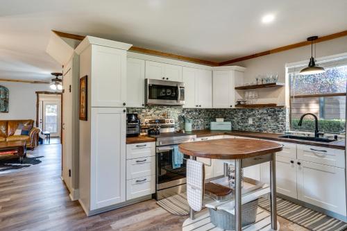 Pet-Friendly Granbury Home with Yard, Near Downtown! in Granbury, USA