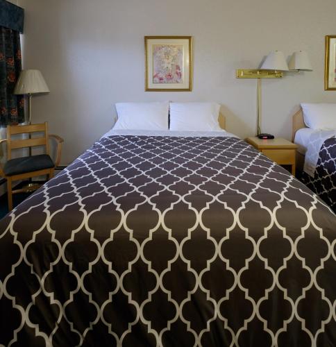 Standard Queen Room with Two Queen Beds