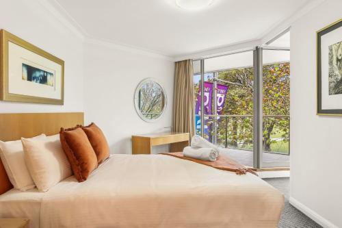 Luxurious Apartment only 250m walk to Opera House - image 4