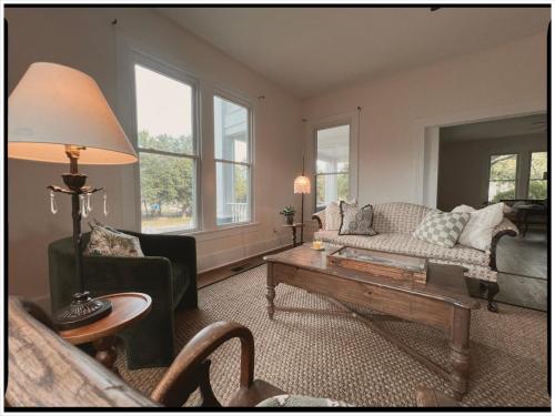 Thames Home in Taylor (TX)