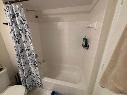 Hogar dulce hogar Habitación en casa de Familia in Miramar, USA