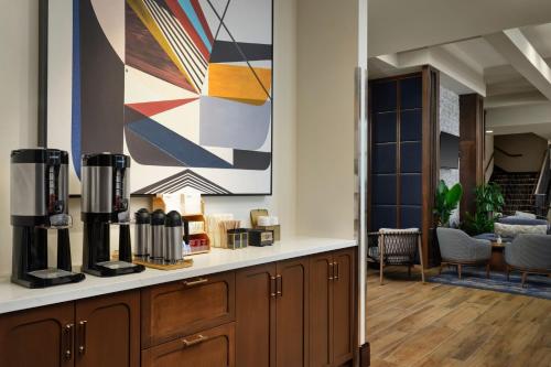 Sheraton Erie Bayfront Hotel - image 12