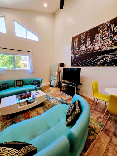 Facilities, Luxury Guesthouse in Tarzana