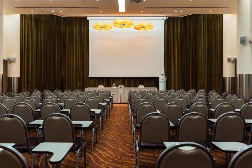 DoubleTree By Hilton Olbia - Sardinia - image 9