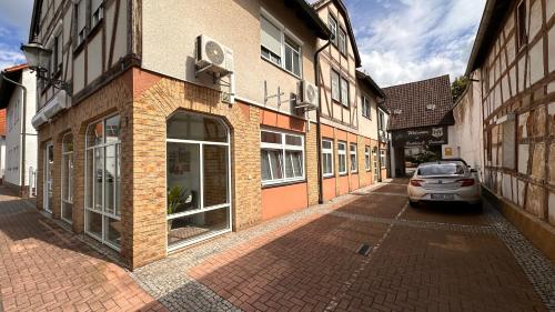 外部景觀, Bellahomes, Aircondition, private Parking, Netflix, Airport 30 Minuten in 埃爾倫塞