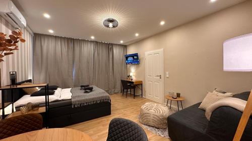 設施, Bellahomes, Aircondition, private Parking, Netflix, Airport 30 Minuten in 埃爾倫塞