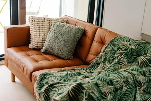 Silema Main street Luxury Suite 8 - Tap to explore photos