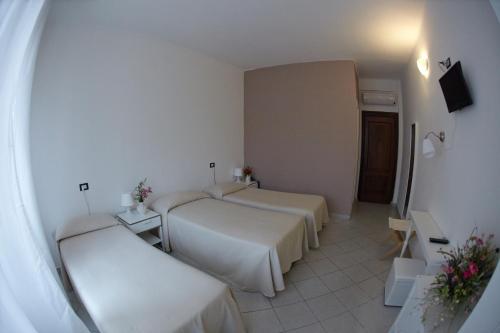 Hotel Lydia Room Type - Triple Room