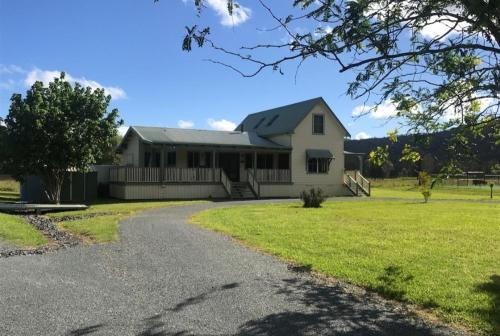 A szálláshely kívülről, Shinglers Cottage in Bombah Point