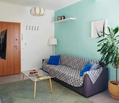 Two-Bedroom Apartment image 6