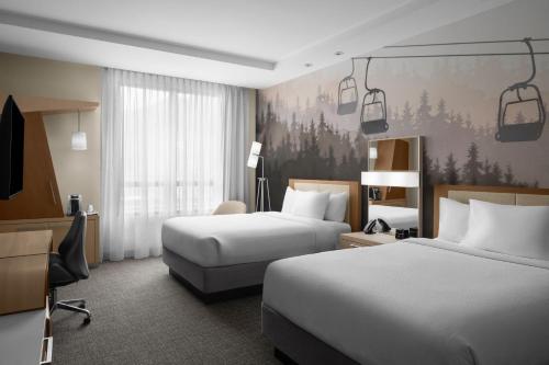 Double Queen Room