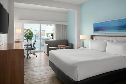 King Room with Pool Access room in Courtyard by Marriott Nassau Downtown/Junkanoo Beach
