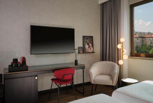 88 Rooms Hotel - image 11