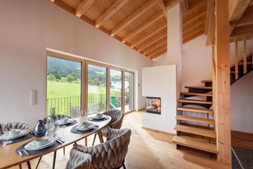 2 bedrooms, 3 beds