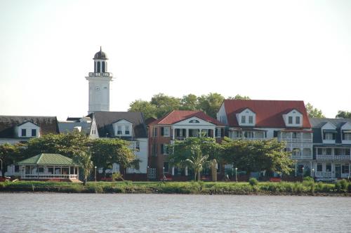 Vakantiehuis met privé zwembad in hartje Paramaribo - image 4