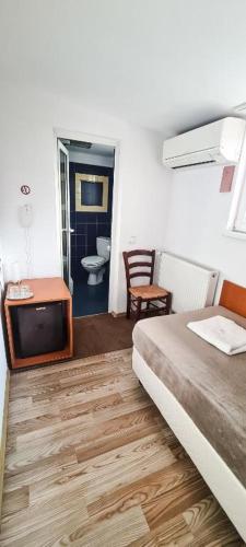 hotel photo