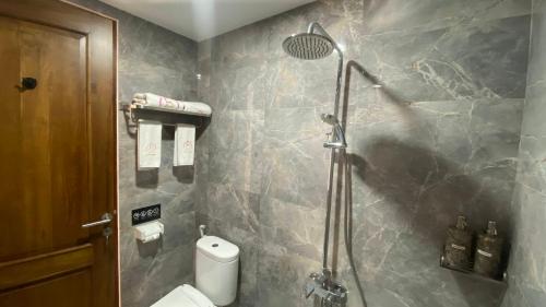 Drini Hills Diamond Villa – Yogyakarta, MN