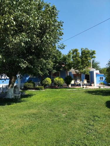 TO ARCHONTIKO La maison de ville gîte à louer Ávato