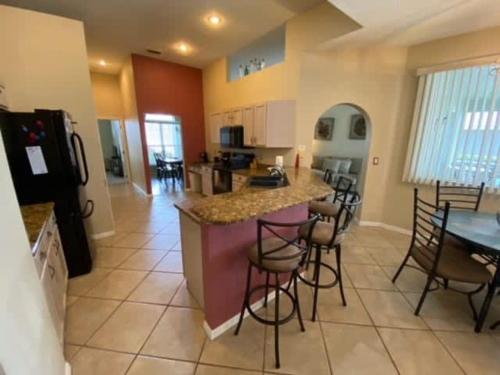 Golf Course Views Large Pool Deck Villa in Southern Dunes in Haines City, USA