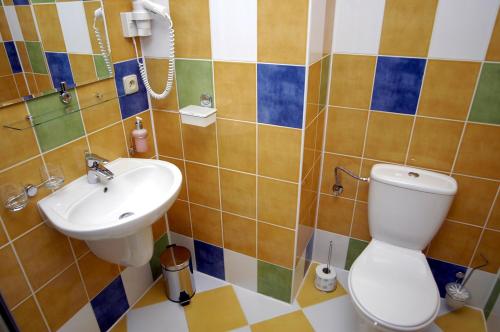 Hotel Loucky - image 3