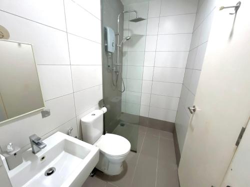 PJ 2 Room ID home design 1-8 pax 5 min to One U PJ 2 Room ID home design 1-8 pax 5 min to One U