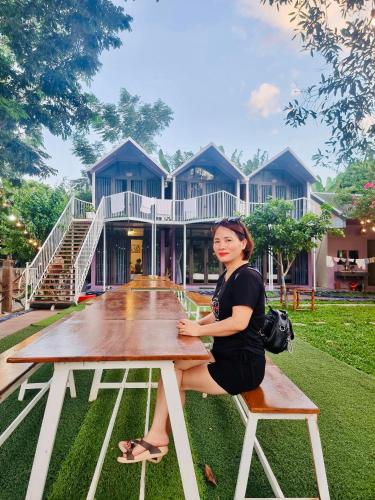 Son River House