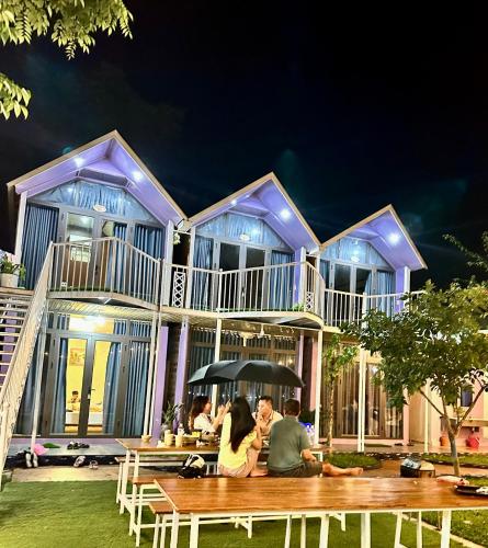 Son River House