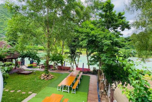 Son River House